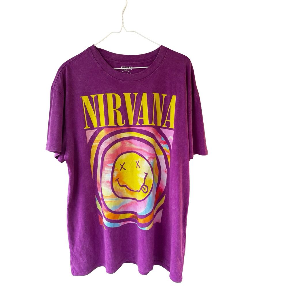 Nirvana Live '93 Purple Graphic Band T-Shirt Size Medium Retro Wash Rock Tee